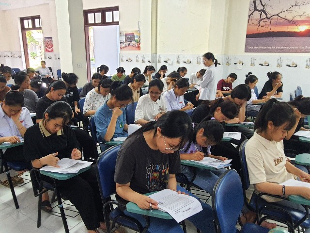 Miệt mài trong các giờ học