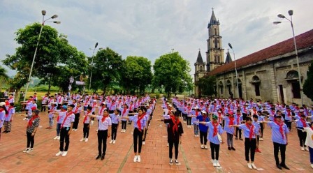 Bế mạc sa mạc huấn luyện huynh trưởng hiệp đoàn Đông Nam Phú Thọ tại giáo xứ Làng Lang