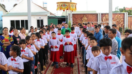 Kết thúc trại hè của 230 em nhỏ tại vùng sơn cước giáo xứ Mai Yên