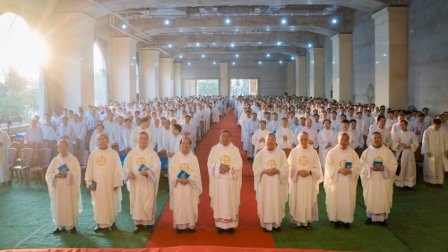 Diễn tiến chính trong ngày thứ hai của khóa thường huấn linh mục Giáo tỉnh Hà Nội đợt I năm 2022 tại Giáo phận Thanh Hóa