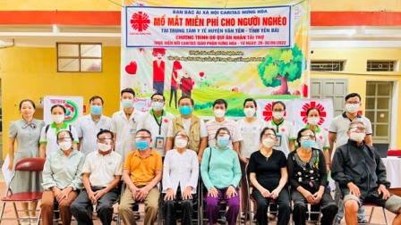 Ban Bác ái Xã hội Caritas Hưng Hóa: Mổ mắt miễn phí cho người nghèo tại trung tâm y tế huyện Văn Yên - Yên Bái