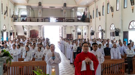 Liên huynh Đaminh Hoàng Xá mừng lễ quan thầy