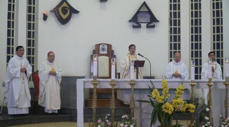 Thánh lễ kỷ niệm 15 năm cung hiến nhà thờ Chính tòa Sơn Lộc