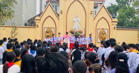 Cuộc hành hương xe đạp của Xứ đoàn Maria Goretti giáo xứ Vĩnh Thọ đến giáo họ Xuân Vân