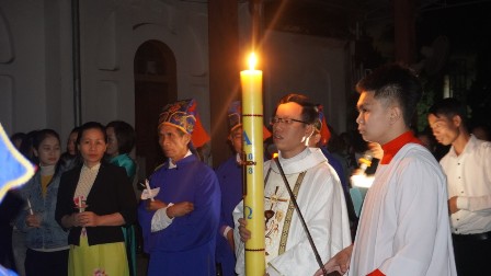 Đêm canh thức mừng Chúa Phục sinh tại Giáo xứ Phù Lao