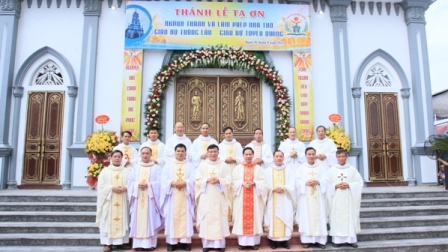 Thánh lễ tạ ơn làm phép nhà thờ Giáo họ Trũng Lầu – Giáo xứ Tuyên Quang
