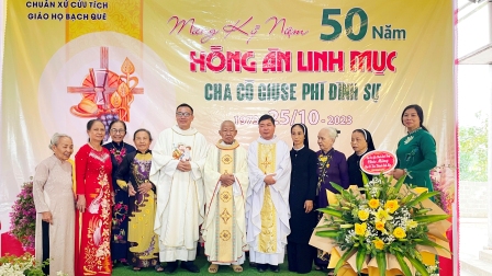 Thánh lễ tạ ơn mừng Kim khánh Linh mục cha cố Giuse Phí Đình Sự