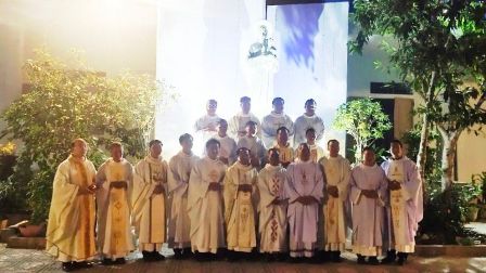 Thánh lễ nhậm chức của ba cha phó giáo xứ Điện Biên