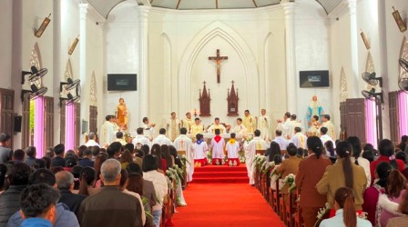 Giáo xứ Kiệt Sơn hân hoan chào đón cha tân chính xứ Phêrô Nguyễn Văn Hùng