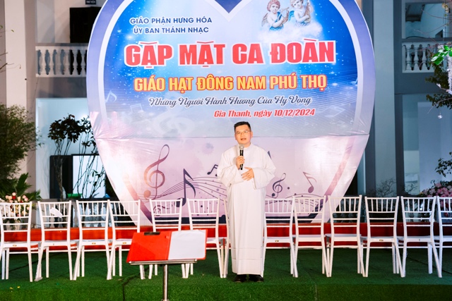 Cha Quản hạt Giuse Nguyễn Văn Hùng