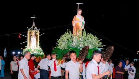 Giáo Xứ Trù Mật Mừng Lễ Thánh Giuse Thợ Và Khai Mạc Tháng Hoa