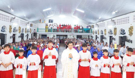 Chuẩn Xứ Minh Xuân Rước Kiệu Hoa Kính Đức Trinh Nữ Maria