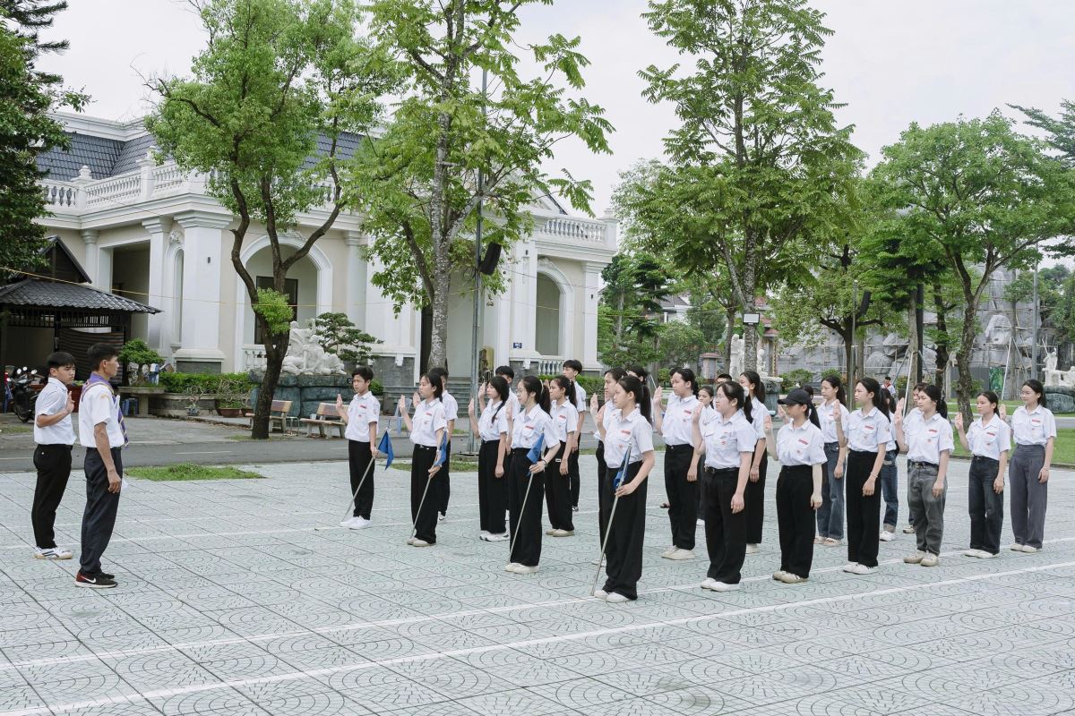 Thi nghiêm tập