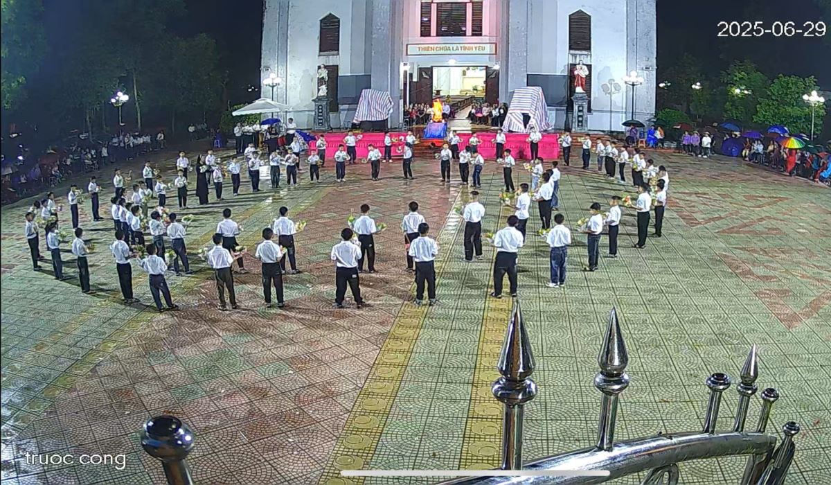 Đội hoa Thiếu nhi giáo xứ Ngô Xá