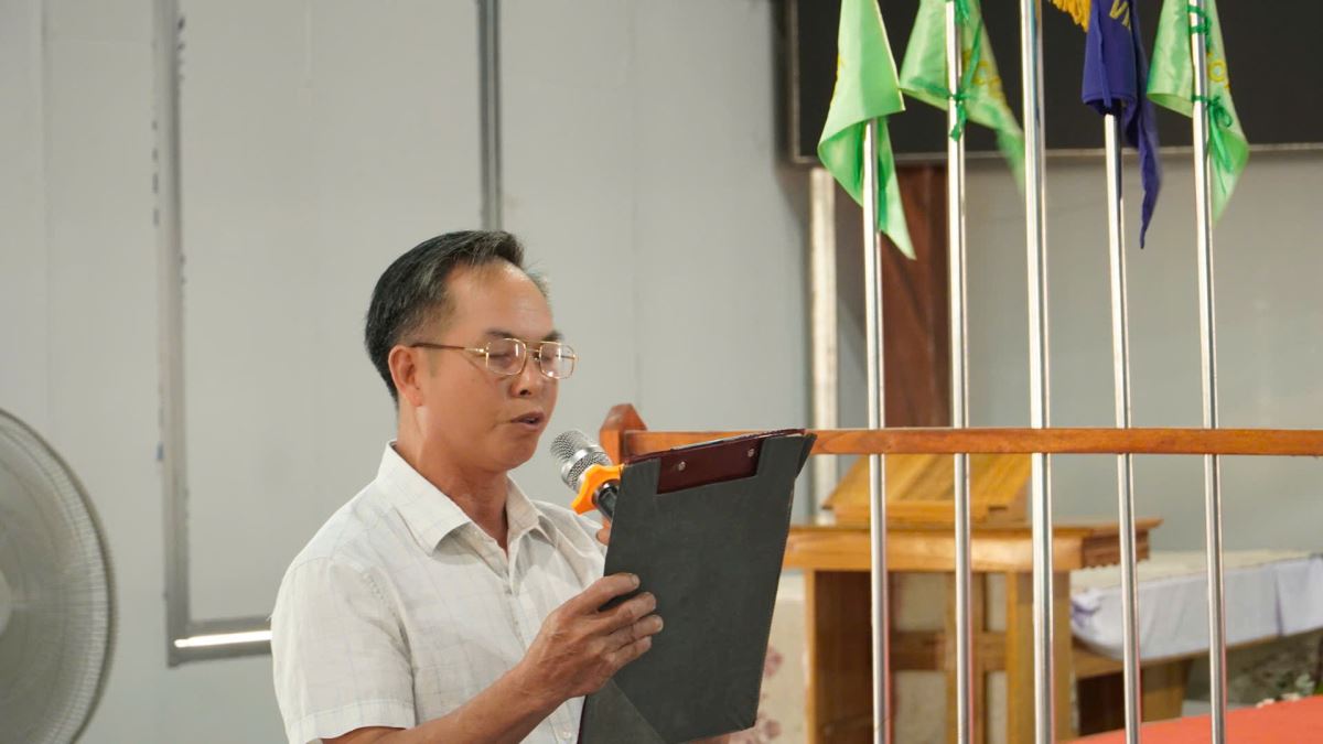 Ông Giuse Nguyễn Ngọc Thiên - đại diện Hội đồng Mục vụ Giáo xứ phát biểu