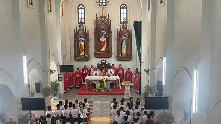Ngày Gặp Mặt Giới Trẻ Giáo Hạt Nghĩa Lộ và Hành Hương Năm Thánh