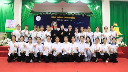 “Hãy Theo Thầy” – Chương Trình Nhập Tu 2025 tại Hội Dòng Mến Thánh Giá Hưng Hóa