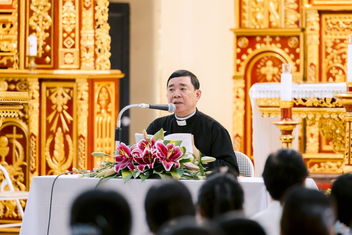 Cha Giuse Nguyễn Văn Hạnh - Chủ tịch Ủy ban Thánh nhạc Giáo phận chia sẻ