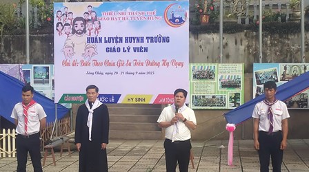 Hiệp Đoàn Thiếu Nhi Thánh Thể Phêrô Nguyễn Khắc Tự - Bế Mạc Khóa Huấn Luyện Huynh Trưởng dành cho Giáo Lý Viên Giáo Xứ Sông Chảy