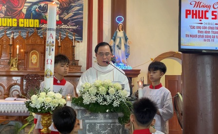 Giáo Xứ Phú Nghĩa Đêm Canh Thức Vượt Qua Và Mừng Đại Lễ Chúa Phục Sinh