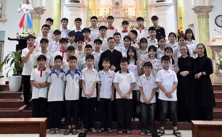 Ngày cầu nguyện cho ơn thiên triệu tại Giáo xứ Trại Vàng