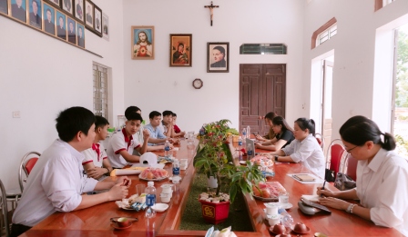 Giới Trẻ Giáo Hạt Tây Bắc Phú Thọ: Tổng Kết Năm Học Và Sinh Hoạt Linh Hoạt Viên