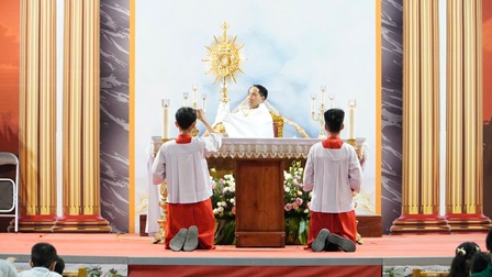Giáo Họ Phượng Sơn - Giáo Xứ Phù Lao: Chầu Thánh Thể Thay Mặt Giáo Phận Và Thánh Lễ Chúa Nhật XI Thường Niên Năm A