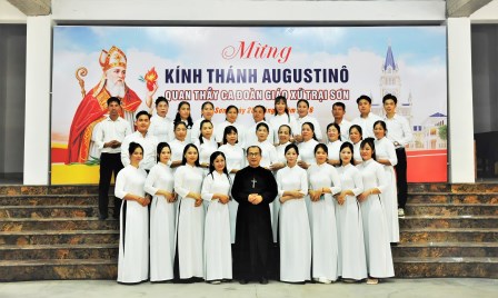 Giáo Xứ Trại Sơn Mừng Lễ Thánh Augustinô – Bổn Mạng Ca Đoàn Giáo Xứ