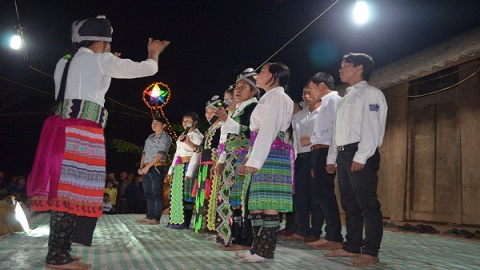 Một lễ Giáng Sinh nhọc nhằn nhưng đong đầy tình thương !